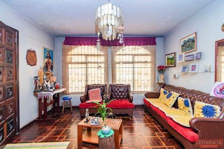 24_photo/94dcfb2695.0fee6dfc1a5f20f7-ATLAS-e23e5bf3-1a0d-4c56-8e56-8faadcab7afe.jpg de casa à venda com 4 quartos, 441m² em Hauer, Curitiba