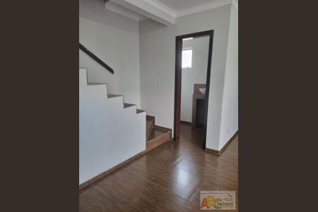 4_photo/94dcfb271b.efb969634df373a1-ATLAS-c5bb4e84-a848-4b42-b6f8-904360f1902e.jpg de casa à venda com 3 quartos, 141m² em Boqueirão, Curitiba