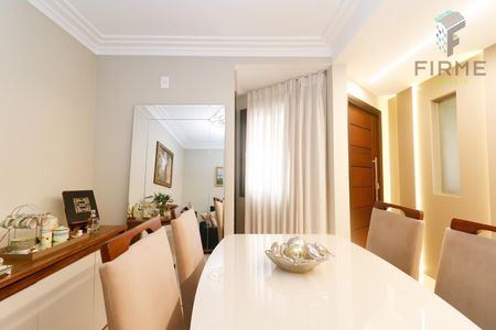 5_photo/94dcfb272d.e24bd3bd1ff0c8e8-ATLAS-dd8874e2-b133-484b-911e-e9428a963c03.jpg de casa à venda com 3 quartos, 120m² em Hauer, Curitiba