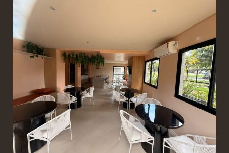 27_photo/94dcfb2bb1.82024da2ec476404-ATLAS-01a09971-bfac-4b0c-bda8-2de2bea7c4e8.jpg de apartamento para alugar com 2 quartos, 49m² em Hauer, Curitiba