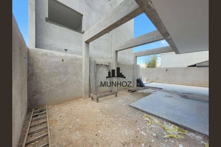 7_photo/94dcfb2c0b.da07d930e02b2f22-ATLAS-2fa9c1b0-cab2-4142-980a-8bdcc6804755.jpg de casa à venda com 3 quartos, 134m² em Hauer, Curitiba