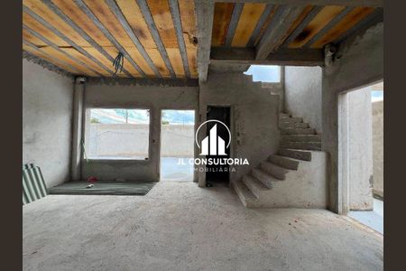 3_photo/94dcfb2c0b.da07d930e02b2f22-ATLAS-46e25af7-c9f8-4e33-8e8f-92626ad77831.jpg de casa à venda com 3 quartos, 170m² em Hauer, Curitiba