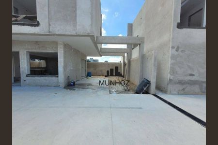 4_photo/94dcfb2c0b.da07d930e02b2f22-ATLAS-625d2130-3bbd-4b6b-817e-b7e236ae30eb.jpg de casa à venda com 3 quartos, 134m² em Hauer, Curitiba