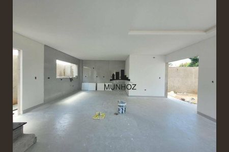 8_photo/94dcfb2c0b.da07d930e02b2f22-ATLAS-bbc46356-7390-4857-bfd8-aba246198ecc.jpg de casa à venda com 3 quartos, 134m² em Hauer, Curitiba