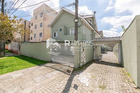 45_photo/94dcfb2c45.f265ba868e49e611-ATLAS-a7b7c895-dcfa-4a1d-9e2f-ccda6e449728.jpg de casa à venda com 4 quartos, 117m² em Hauer, Curitiba