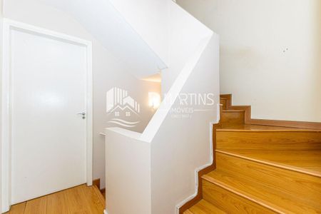 30_photo/94dcfb2c45.f265ba868e49e611-ATLAS-df12afd4-21b0-44d9-9596-2d3865c2075a.jpg de casa à venda com 4 quartos, 117m² em Hauer, Curitiba