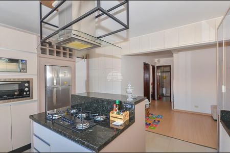4_photo/94dcfb2c53.ec7afce7aaea4729-ATLAS-5769f722-29ed-453f-bcfd-975bc35eb338.jpg de casa à venda com 6 quartos, 347m² em Hauer, Curitiba