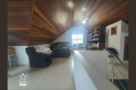 10_photo/94dcfb2c89.caea29d96cda20ce-ATLAS-c394e88a-5e21-41ce-8d08-1da9f2d17c06.jpg de casa à venda com 3 quartos, 142m² em Hauer, Curitiba