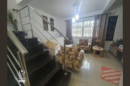 8_photo/94dcfb2c89.caea29d96cda20ce-ATLAS-c8f43c76-60ed-4e89-98ac-d244289e518a.jpg de casa à venda com 3 quartos, 142m² em Hauer, Curitiba