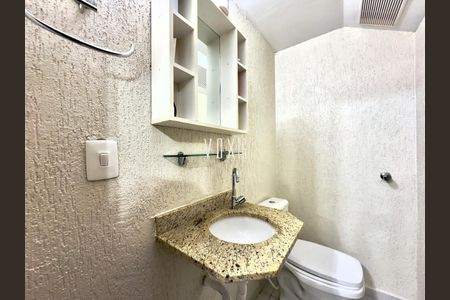 27_photo/94dcfb2d25.09000a4fa51e2841-ATLAS-2aa69cca-101c-46dc-92b6-e2832b7ef40b.jpg de casa à venda com 0 quarto, 174m² em Hauer, Curitiba