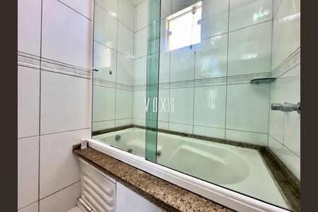 20_photo/94dcfb2d25.09000a4fa51e2841-ATLAS-c49d1d81-44f7-4c2a-9545-5df3bc8d44ce.jpg de casa à venda com 0 quarto, 174m² em Hauer, Curitiba