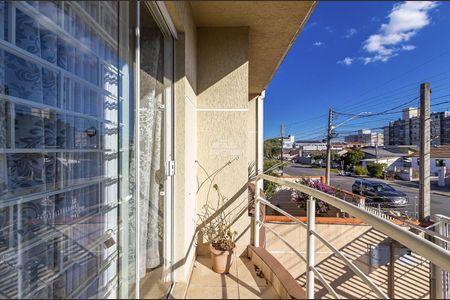 22_photo/94dcfb2d25.4b464d2c5032e541-ATLAS-aaf853bd-8f23-4ab1-991f-03d5e5d4067d.jpg de casa à venda com 3 quartos, 154m² em Hauer, Curitiba