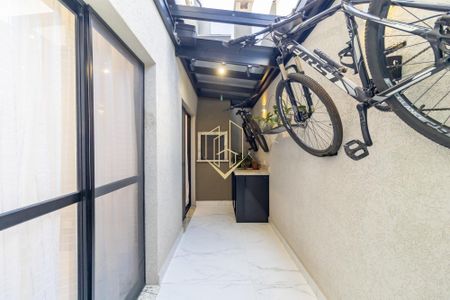 11_photo/94dcfb2d87.b23bd874a6f95fe1-ATLAS-bc4e1095-6069-491f-b44c-148efda05df2.jpg de casa de condomínio à venda com 3 quartos, 174m² em Hauer, Curitiba