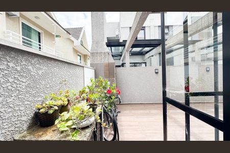 10_photo/94dcfb2d8f.eb2bd2a9c3b2ded2-ATLAS-956da3ce-56e3-4759-b68b-84a98e9835ce.jpg de casa para alugar com 3 quartos, 107m² em Hauer, Curitiba