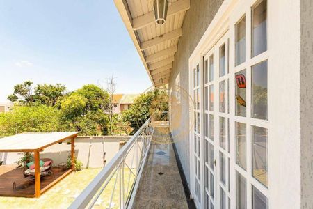 32_photo/94dcfb2ddb.4aa166bf6fe01b39-ATLAS-0bbfbee8-def3-42fa-9f76-1a66ba592631.jpg de casa para alugar com 4 quartos, 360m² em Hauer, Curitiba