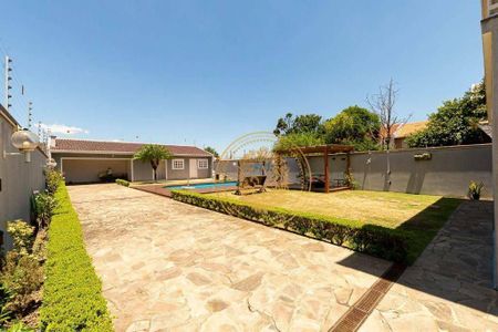 45_photo/94dcfb2ddb.4aa166bf6fe01b39-ATLAS-37b0aeea-aff7-4f48-a231-be48b7d1d0a0.jpg de casa para alugar com 4 quartos, 360m² em Hauer, Curitiba