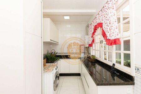 10_photo/94dcfb2ddb.4aa166bf6fe01b39-ATLAS-c0f682f7-2647-48ba-8d68-d0e3cbeeeed9.jpg de casa para alugar com 4 quartos, 360m² em Hauer, Curitiba