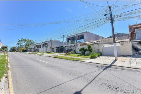 30_photo/94dcfb2deb.518406be14f88e7e-ATLAS-919bd18a-552c-4a81-b1f6-c6366bdb5e92.jpg de casa à venda com 3 quartos, 67m² em Hauer, Curitiba