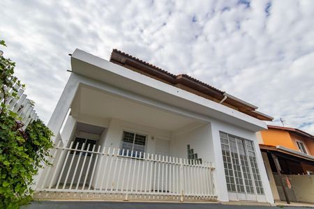 4_photo/94dcfb2eff.e61f1dca4ecfa45a-ATLAS-61648b84-d7dd-40f5-ba85-a4de4453fc9a.jpg de casa à venda com 3 quartos, 96m² em Boqueirão, Curitiba