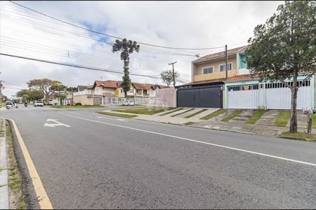 4_photo/94dcfb2f0b.43da2f4ae75b93f5-ATLAS-3dc75725-9c8f-4886-af8f-f32ca8d9be11.jpg de casa à venda com 3 quartos, 110m² em Hauer, Curitiba