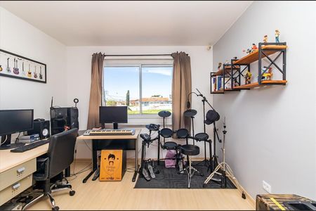 2_photo/94dcfb2fbf.e8b57d3bc75b11f5-ATLAS-9e57de32-e48c-42f3-92b8-16579c8100be.jpg de casa à venda com 3 quartos, 127m² em Hauer, Curitiba