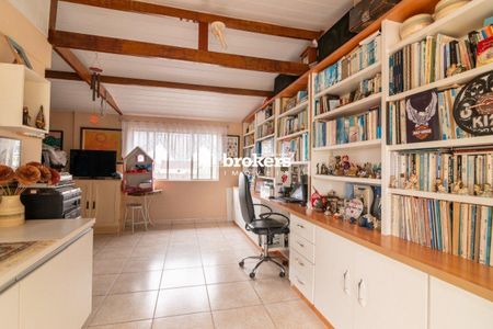 2_photo/94dcfb305d.63e505ddd21a175c-ATLAS-9d5f0048-dcfb-4e14-a6c2-56804dd6a978.jpg de casa à venda com 0 quarto, 124m² em Hauer, Curitiba