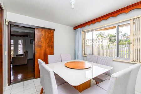 6_photo/94dcfb306d.dbba0cc074264e45-ATLAS-924a7312-eea1-4aa2-a32f-17b6a170c827.jpg de casa à venda com 5 quartos, 330m² em Xaxim, Curitiba