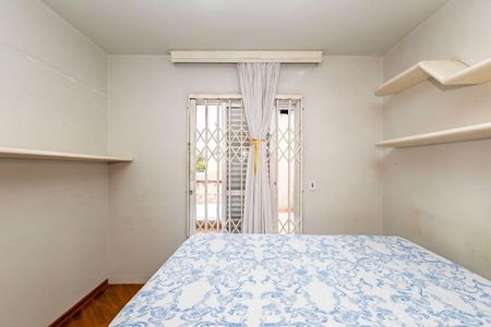 12_photo/94dcfb306d.dbba0cc074264e45-ATLAS-cc03bc2a-9ff7-4668-b6cf-8935dd3e9c3c.jpg de casa à venda com 5 quartos, 330m² em Xaxim, Curitiba