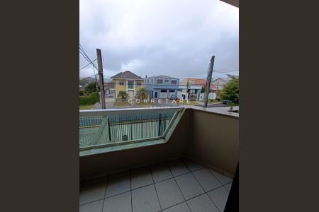 8_photo/94dcfb3161.b3d4a73ab7fa23b4-ATLAS-824a37b2-6093-46ce-9969-b457da5e772f.jpg de casa à venda com 3 quartos, 125m² em Boqueirão, Curitiba