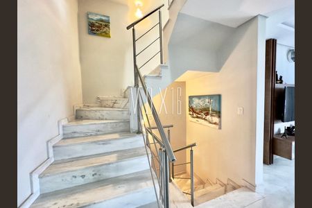 5_photo/94dcfb322f.17a4969d13b5e058-ATLAS-074db6a7-cec5-4dab-a7d4-7056e5814ce6.jpg de casa à venda com 0 quarto, 212m² em Boqueirão, Curitiba