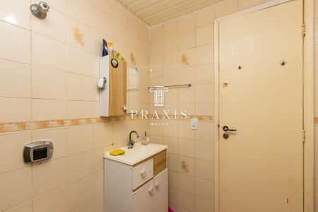 4_photo/94dcfb3295.3ee5ed07a73c3bf1-ATLAS-36163e58-caef-4530-9775-2d51d7f034f6.jpg de apartamento à venda com 2 quartos, 53m² em Hauer, Curitiba