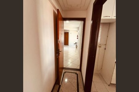 4_photo/94dcfb32bd.1d3896bc9aef9555-ATLAS-eafbd2b8-9512-4712-9605-dbd8de8bcb7a.jpg de apartamento para alugar com 3 quartos, 72m² em Hauer, Curitiba