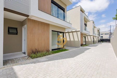 7_photo/94dcfb33cb.4a85af4d8c896386-ATLAS-ea9e33cc-ecdc-4ec7-b3f5-b464aab287d0.jpg de casa à venda com 3 quartos, 119m² em Hauer, Curitiba