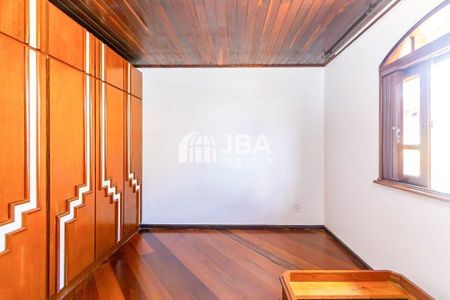 5_photo/94dcfb33f7.ec0cc76b869982f2-ATLAS-197e9d53-4547-4005-9cff-9771cb0f64d8.jpg de casa à venda com 4 quartos, 310m² em Hauer, Curitiba