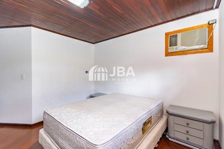 26_photo/94dcfb33f7.ec0cc76b869982f2-ATLAS-87ae3b3d-6729-4736-93f4-6b76fc537979.jpg de casa à venda com 4 quartos, 310m² em Hauer, Curitiba