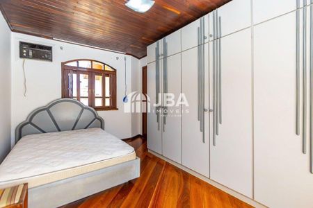 39_photo/94dcfb33f7.ec0cc76b869982f2-ATLAS-97ff722a-3575-41a2-b8e4-e30e9d22959a.jpg de casa à venda com 4 quartos, 310m² em Hauer, Curitiba