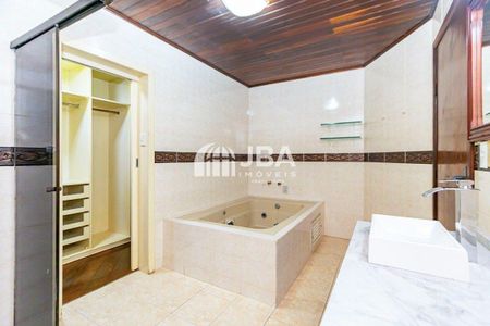 28_photo/94dcfb33f7.ec0cc76b869982f2-ATLAS-cec3e784-10b7-4b72-a21f-d4b9ceb7f4b3.jpg de casa à venda com 4 quartos, 310m² em Hauer, Curitiba