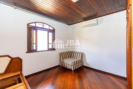 37_photo/94dcfb33f7.ec0cc76b869982f2-ATLAS-eacf6fb3-d285-4f20-a81c-15cd81114410.jpg de casa à venda com 4 quartos, 310m² em Hauer, Curitiba