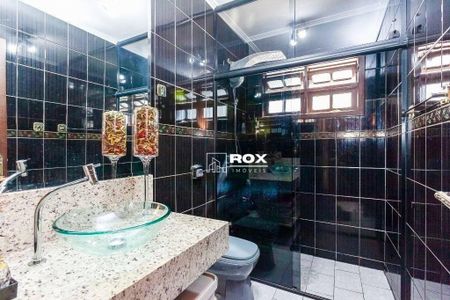 4_photo/94dcfb33fb.56ba614bac70af4e-ATLAS-e890aae6-c138-4d23-85a1-3d23e7b423a7.jpg de casa à venda com 3 quartos, 176m² em Hauer, Curitiba