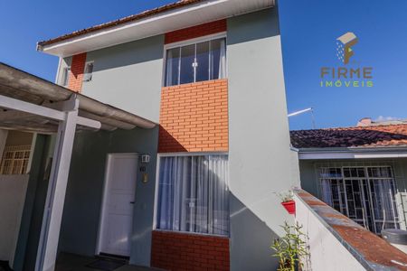 3_photo/94dcfb34f3.c0b9fe6e9a2e08da-ATLAS-baa8e41f-d95f-4963-ba00-7247d32bd563.jpg de casa à venda com 4 quartos, 101m² em Hauer, Curitiba