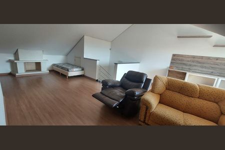 5_photo/94dcfb34ff.d7b5e16bda6ec2f9-ATLAS-239e7a11-6ce5-45e4-b6bd-3c6e89323151.jpg de casa à venda com 3 quartos, 150m² em Hauer, Curitiba