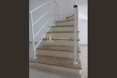 6_photo/94dcfb3643.e6e1c947b02cf8fb-ATLAS-d57e56bb-c50f-4cba-b6eb-6727bd8a8bbd.jpg de casa à venda com 3 quartos, 101m² em Xaxim, Curitiba