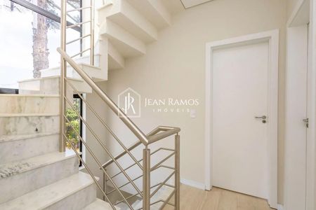 24_photo/94dcfb36db.ceff8192393c33de-ATLAS-7057ec5e-dc91-42be-a4ff-c86231bd45ec.jpg de casa à venda com 4 quartos, 160m² em Boqueirão, Curitiba