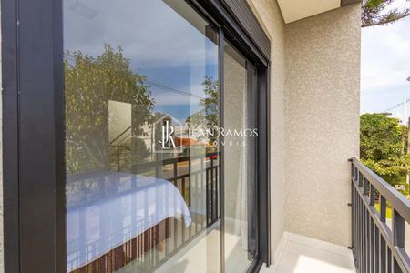 29_photo/94dcfb36db.ceff8192393c33de-ATLAS-e90f29c7-babe-48b2-ab57-75f624ff58f5.jpg de casa à venda com 4 quartos, 160m² em Boqueirão, Curitiba