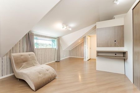 2_photo/94dcfb36f1.08f922be3a726ba4-ATLAS-11ef4bc7-34bb-42f4-9764-e0de6ce008ff.jpg de casa à venda com 4 quartos, 180m² em Boqueirão, Curitiba