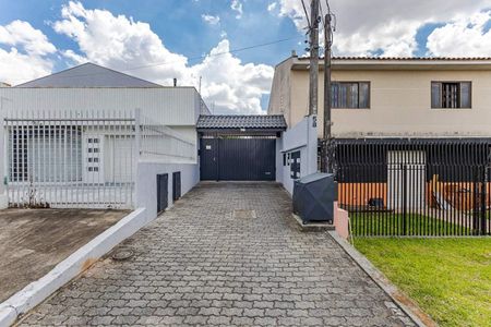 6_photo/94dcfb36f1.08f922be3a726ba4-ATLAS-23b32e99-e00d-4f7a-a012-25a0acd50eed.jpg de casa à venda com 4 quartos, 180m² em Boqueirão, Curitiba