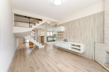 7_photo/94dcfb36f1.08f922be3a726ba4-ATLAS-41adf66c-d604-44b1-8b83-5cf050e4d3f4.jpg de casa à venda com 4 quartos, 180m² em Boqueirão, Curitiba