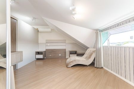 30_photo/94dcfb36f1.08f922be3a726ba4-ATLAS-7d480ef5-33ad-4e55-975b-79ee4a3b9a15.jpg de casa à venda com 4 quartos, 180m² em Boqueirão, Curitiba