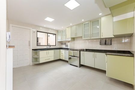 8_photo/94dcfb36f1.08f922be3a726ba4-ATLAS-7d6a0fdf-1d83-44d4-90a1-6ed816b294ed.jpg de casa à venda com 4 quartos, 180m² em Boqueirão, Curitiba