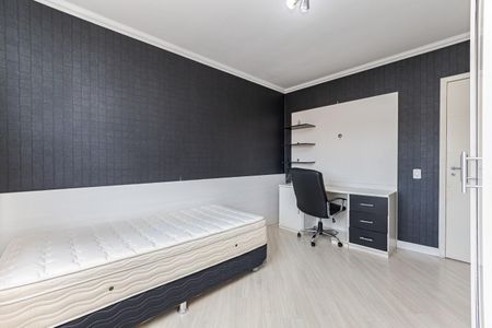 19_photo/94dcfb36f1.08f922be3a726ba4-ATLAS-f9c2d0b6-01e5-4c53-9f7a-0dffa144e837.jpg de casa à venda com 4 quartos, 180m² em Boqueirão, Curitiba